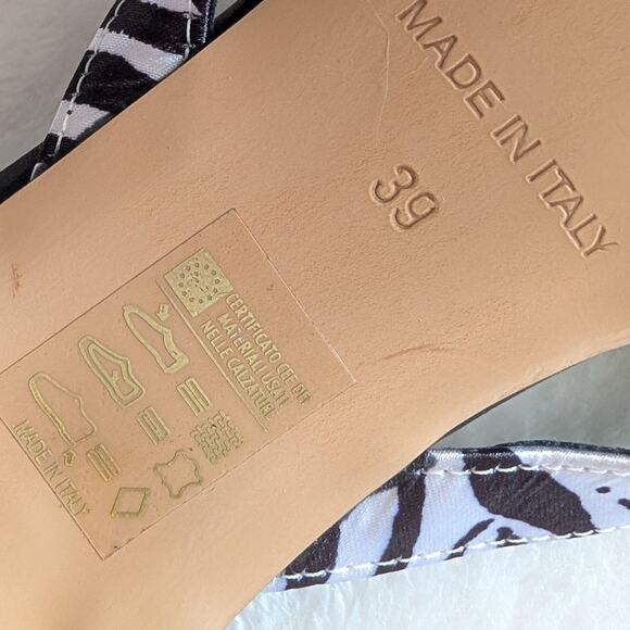 NWOT 8 By Yoox Black Animal Print Leather Heeled Flip-Flop Sandals, size EU39 - Picture 4 of 6